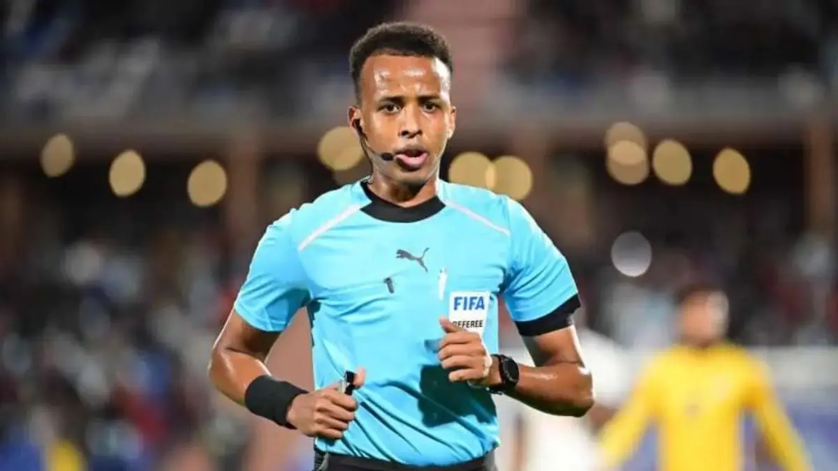 Wasit asal Somalia Omar Artan ditolak masuk Amerika Serikat. (@PolymarketFC/X). - Image