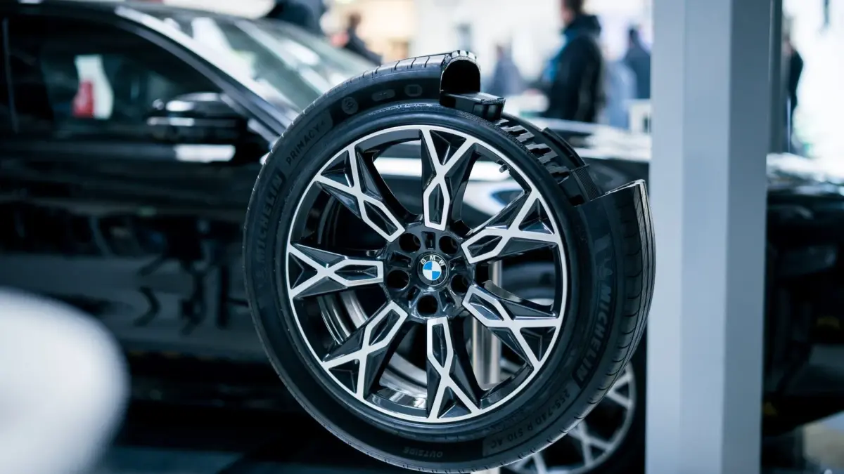 Teknologi ban yang dimiliki BMW. (carscoops)