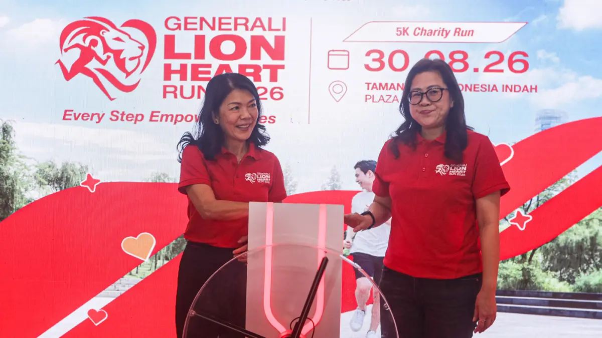 President Director and CEO Generali Indonesia Rebecca Tan (kiri) bersama Chief Product Management and Marketing Officer Jong Wie Siu (kanan) saat acara Press Conference Generali Lion Heart Run 2026 di Kantor Pusat Generali Indonesia pada Rabu, (17/6/2026)