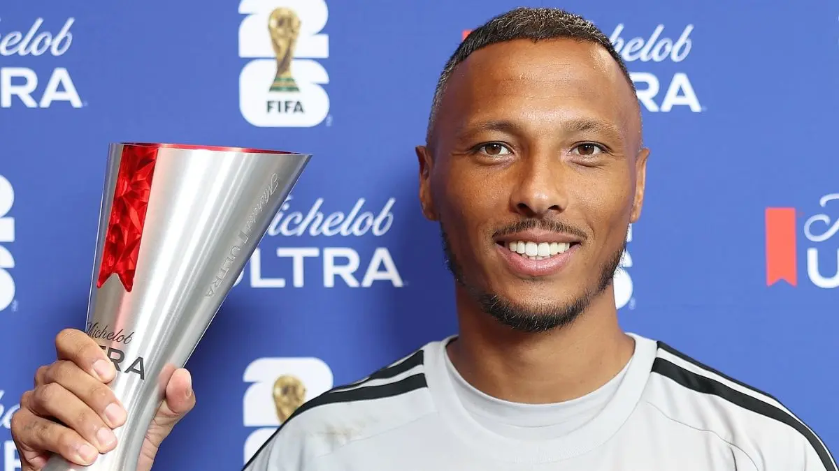 Kiper Curacao Eloy Room melakukan 15 penyelamatan gemilang saat menahan imbang Ekuador 0-0 pada laga Grup E Piala Dunia 2026. (FIFA) - Image