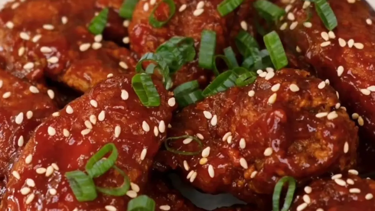 Potret butter fire chicken hanya dengan tiga bahan saja. (Sumber: instagram.com/@luvitaho) - Image