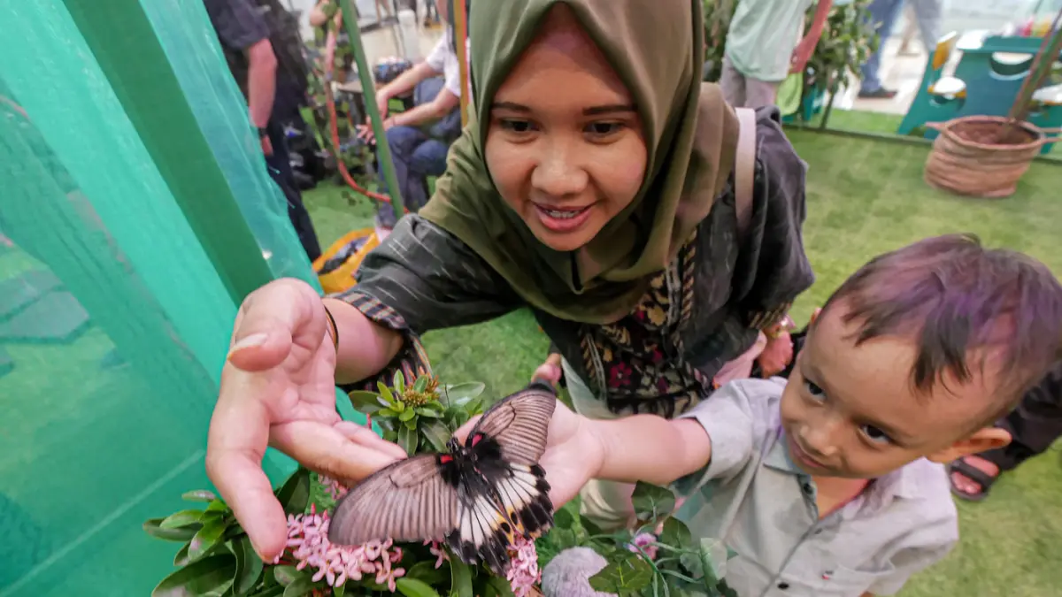 Sensasi Hutan Dan Wisata Edukatif Di Pusat Perbelanjaan - Image