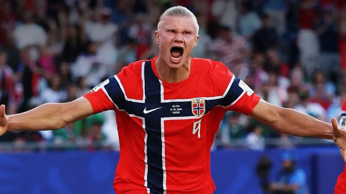 Erling Haaland merayakan gol saat membawa Norwegia menang 4-1 atas Irak di Piala Dunia 2026. (FIFA) - Image