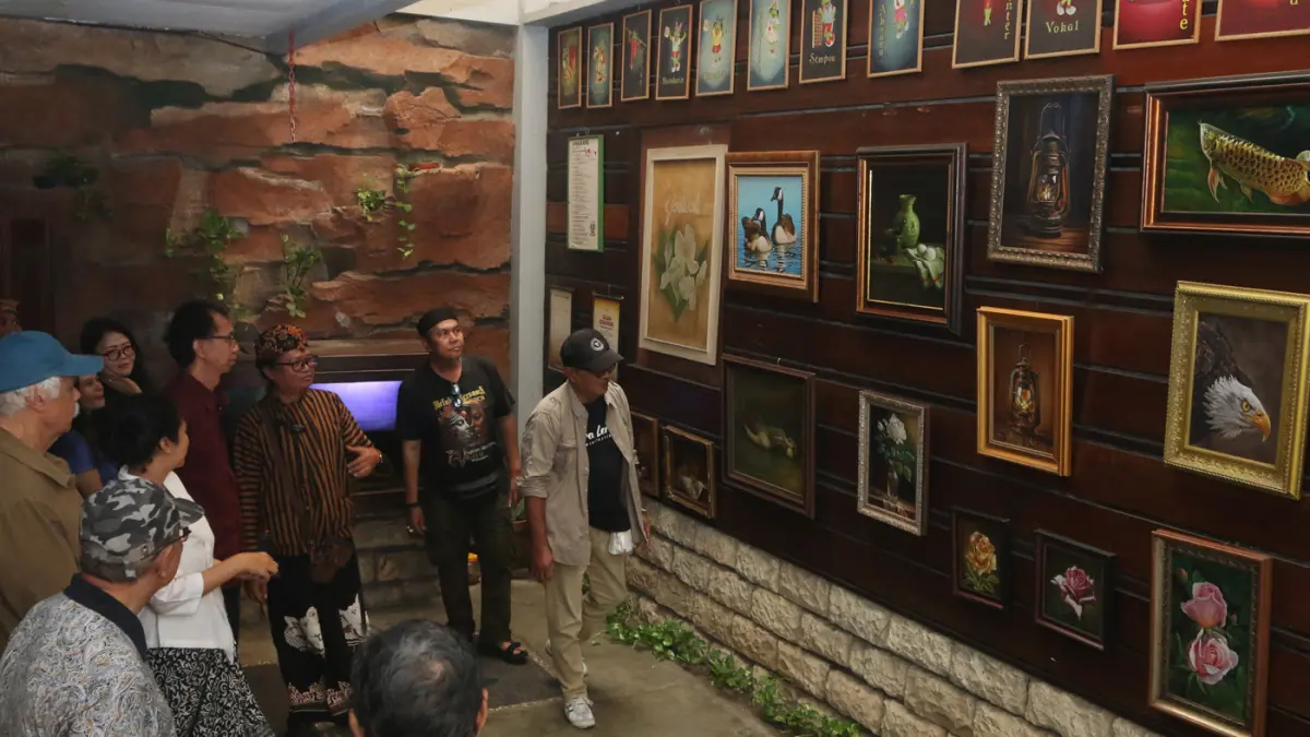 Warga mengikuti peringatan Hari Keamanan Pangan Sedunia di Kelurahan Pandean Lamper, Kecamatan Gayamsari,Kota Semarang,Jawa Tengah, Selasa (23/6/2026). (Nur Chamim/Jawa Pos Radar Semarang)