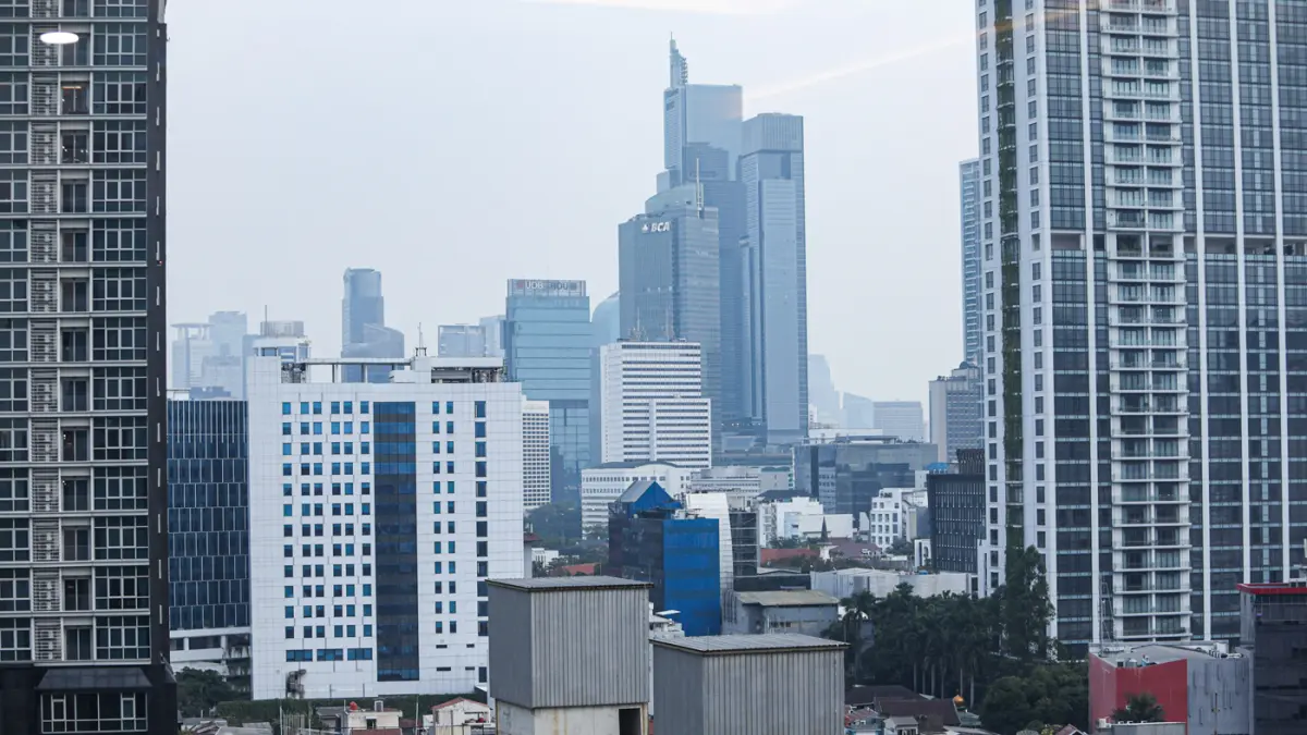 Suasana gedung bertingkat di Jakarta, Kamis (25/6/2026). (Salman Toyibi/Jawa Pos)