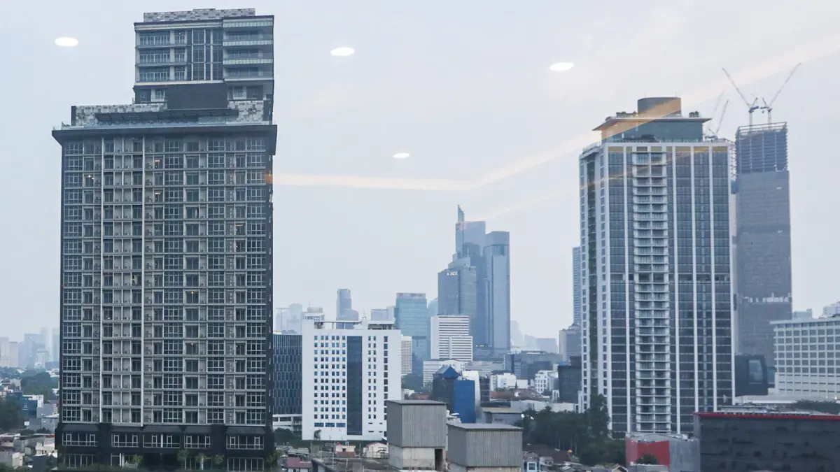 Suasana gedung bertingkat di Jakarta, Kamis (25/6/2026). (Salman Toyibi/Jawa Pos)