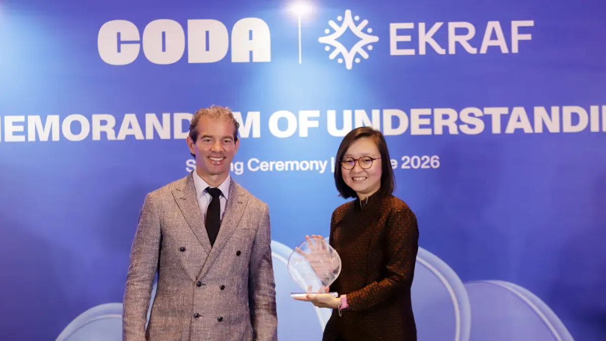 Wakil Menteri Pariwisata dan Ekonomi Kreatif/Kepala Badan Ekonomi Kreatif (EKRAF) Irene Umar bersama CEO Coda Shane Happach
