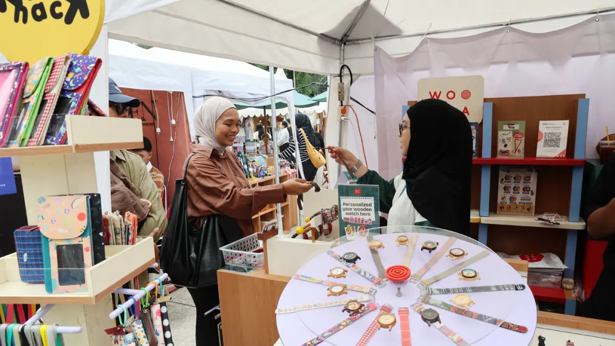 Pengunjung beraktivitas dalam acara Semasa Piknik di Taman Lapangan Banteng, Jakarta Pusat, Sabtu (28/6/2026). (Dery Ridwansah/ JawaPos.com)