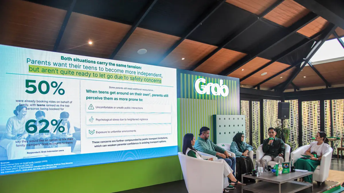 Dari kiri Psikolog Pritta Tyas, Aktor dan Orang Tua Tora Sudiro, Deputi Bidang Perlindungan Khusus Anak Kemen PPPA Titi Eko Rahayu, dan Head of Strategy, Integrated Marketing Communication, Transport, OVO & Bank, Grab Indonesia Asep Haekal berdiskusi acar