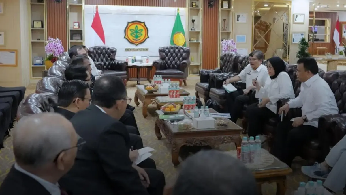  2 Jam Sowan ke Mentan, Pimpinan BGN Minta Penguatan Pangan di Wilayah Indonesia Timur - Image