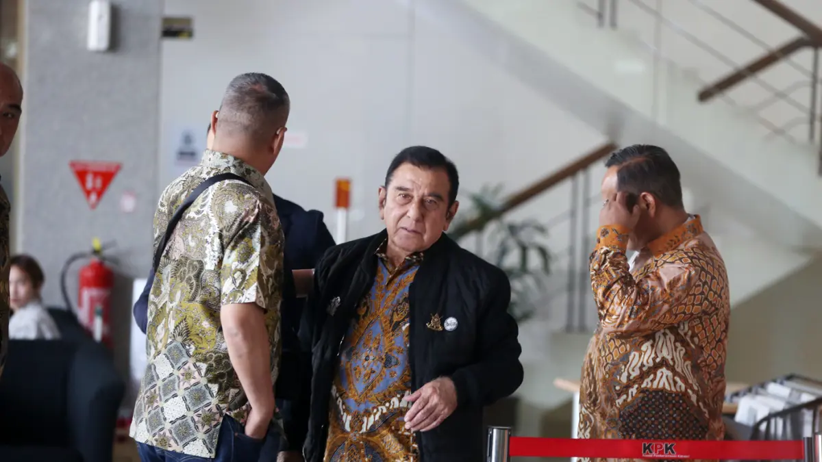 Ketua Umum Pemuda Pancasila Japto Soerjosoemarno menjalani pemeriksaan di Gedung Merah Putih KPK, Jakarta, Selasa (10/3/2026). (Dery Ridwansah/ JawaPos.com)
