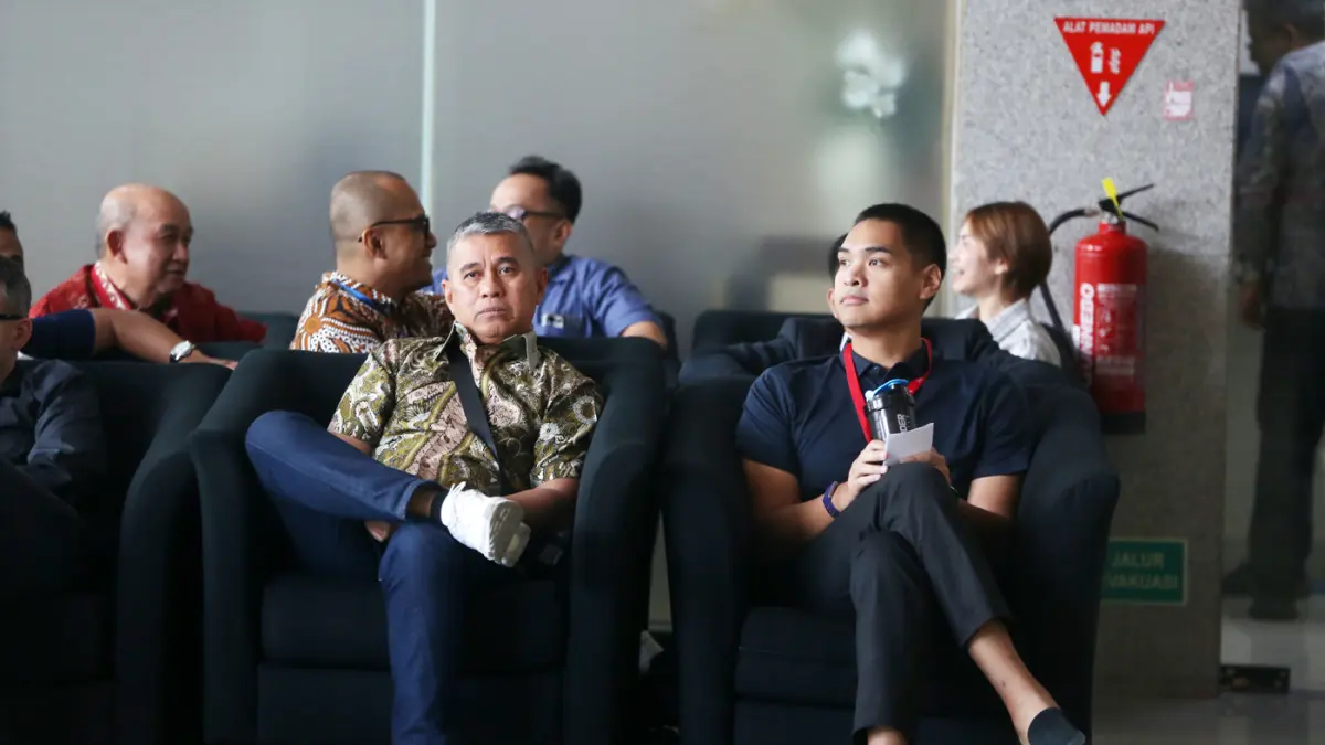Menteri Pemuda dan Olahraga periode 2023-2025 Ario Bimo Nandito Ariotedjo menjalani pemeriksaan di Gedung Merah Putih KPK, Jakarta, Selasa (30/6/2026). (Dery Ridwansah/ JawaPos.com)