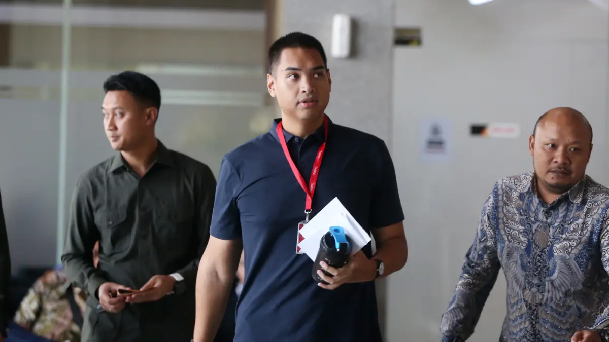 Menteri Pemuda dan Olahraga periode 2023-2025 Ario Bimo Nandito Ariotedjo menjalani pemeriksaan di Gedung Merah Putih KPK, Jakarta, Selasa (30/6/2026). (Dery Ridwansah/ JawaPos.com)