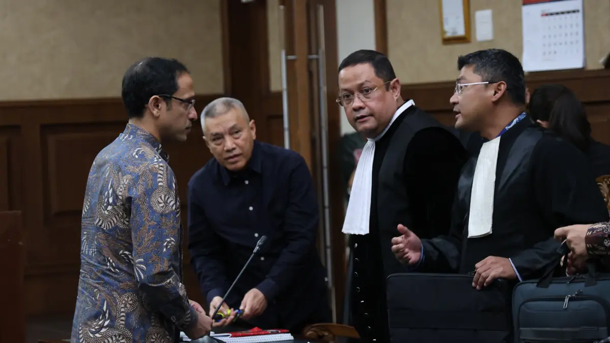 Terdakwa kasus dugaan korupsi pengadaan Chromebook di lingkungan Kemendikbudristek, Nadiem Anwar Makarim menjalani sidang putusan di Pengadilan Tipikor, Jakarta, Selasa (30/6/2026). (Dery Ridwansah/ JawaPos.com)