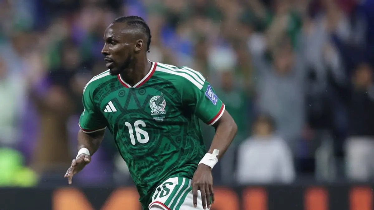 Julian Quinones di laga kemenangan timnas Meksiko lawan Ekuador. (Dok. IG/@miseleccionmx) - Image