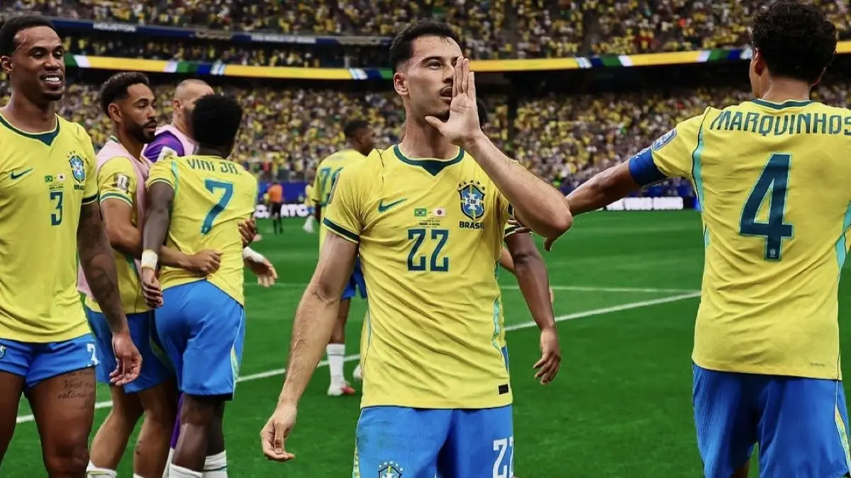 Gabriel Martinelli merayakan gol kemenangan Brasil atas Jepang pada babak 32 besar Piala Dunia 2026 setelah masuk sebagai pemain pengganti. (Instagram @gabriel.martinelli) - Image
