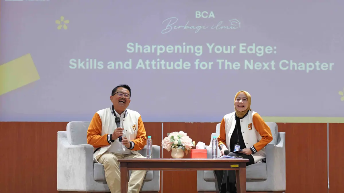 Direktur BCA Antonius Widodo Mulyono menjadi pembicara dalam BCA Berbagi Ilmu di Universitas Muhammadiyah Purwokerto.