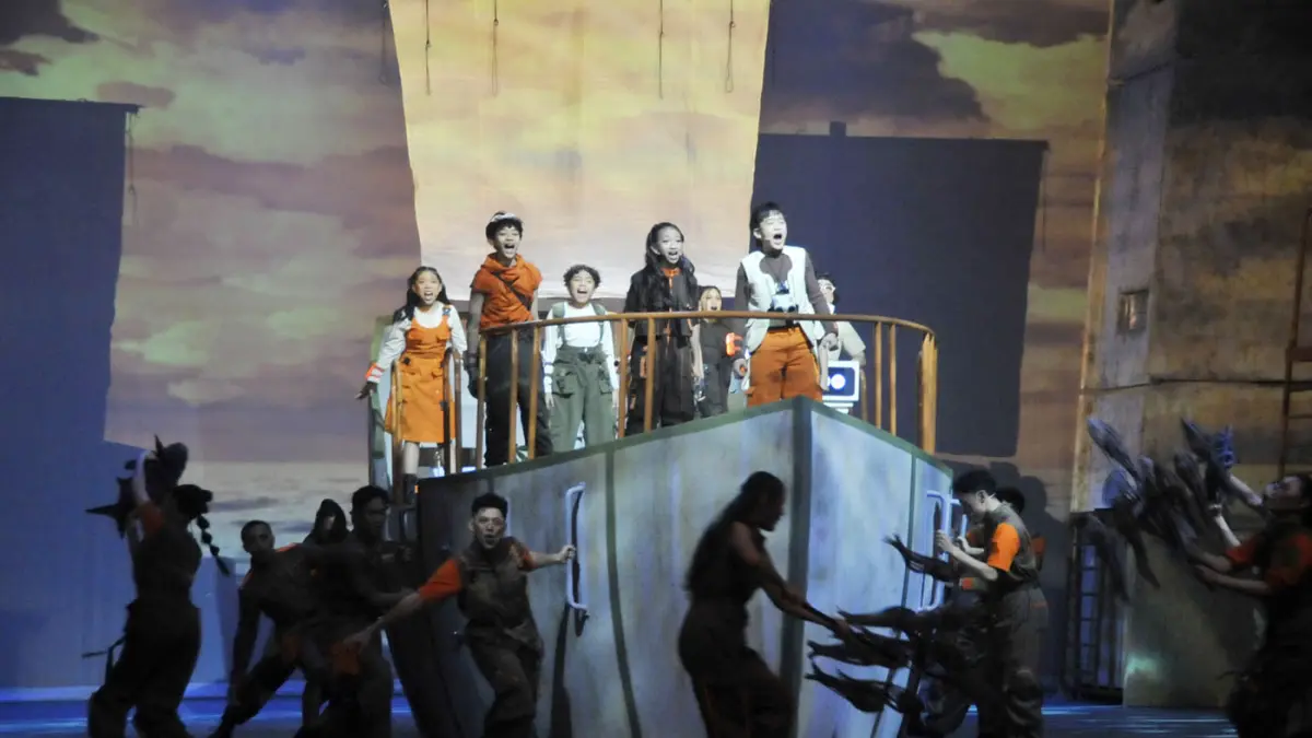 Pelakon tampil dalam pementasan musikal Senja Teduh Pelita di Graha Bhakti Budaya, Taman Ismail Marzuki, Jakarta, Jumat (3/7/2026).