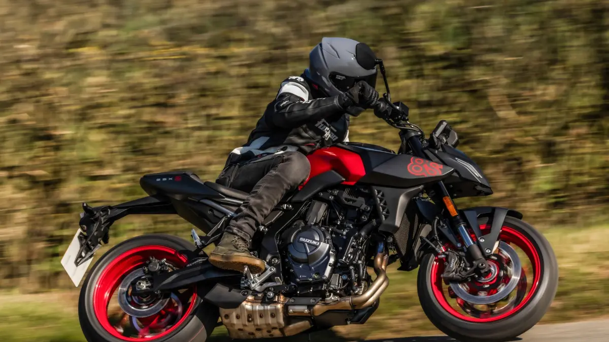 Di 2026 Suzuki menyegarkan tampilan GSX-8S. (visordown) - Image