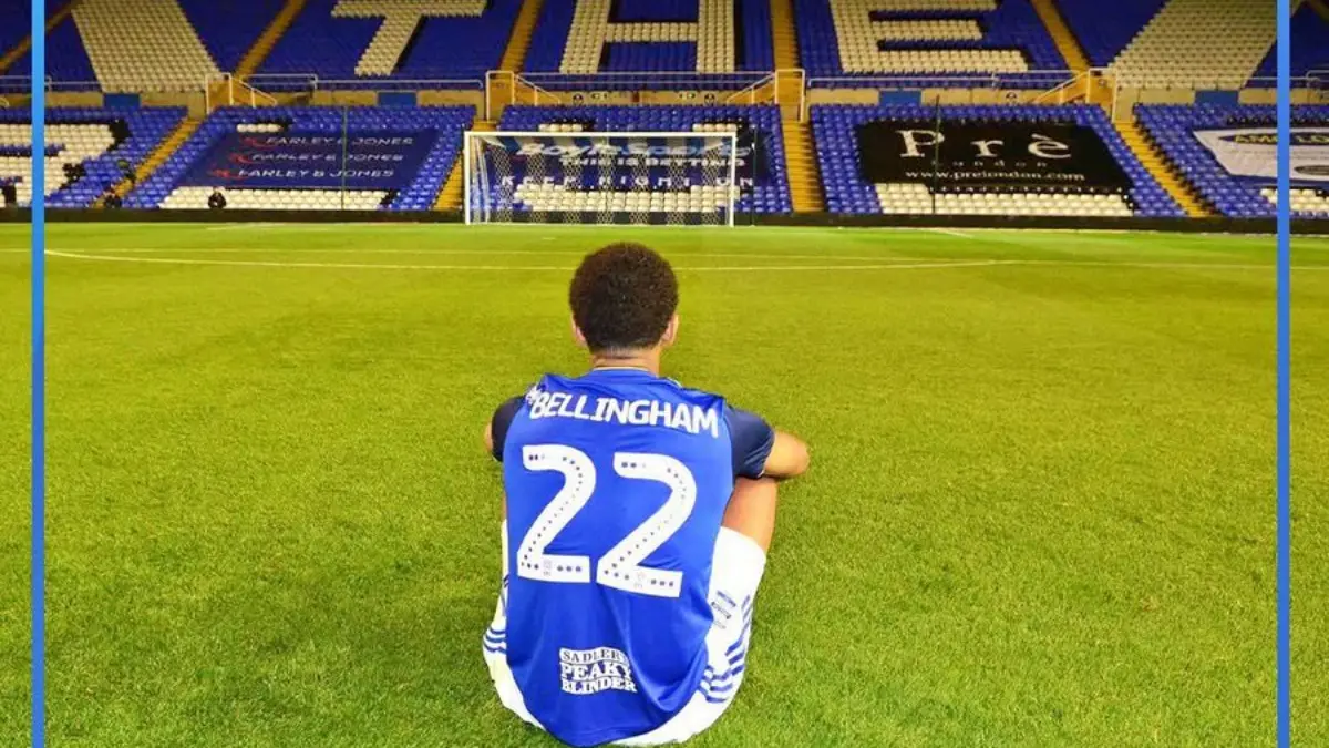 Birmingham City pensiunkan nomor 22 milik Jude Bellingham. (BT Sport) - Image