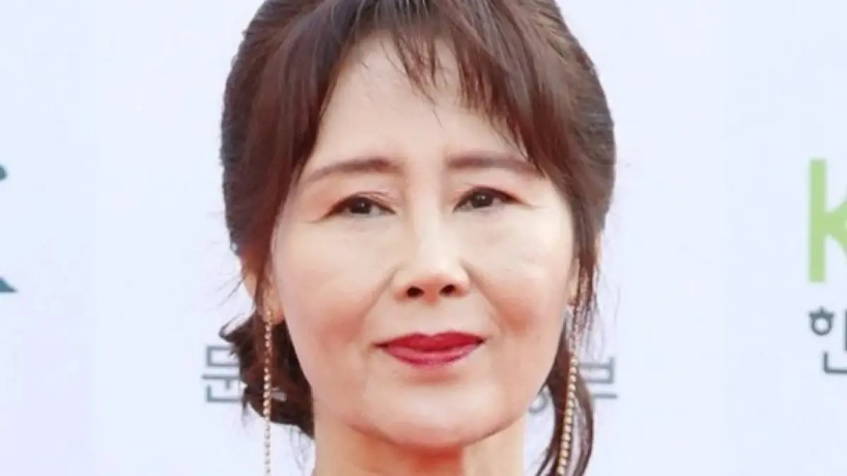 kang hee-sun ( x @ToonHive) - Image