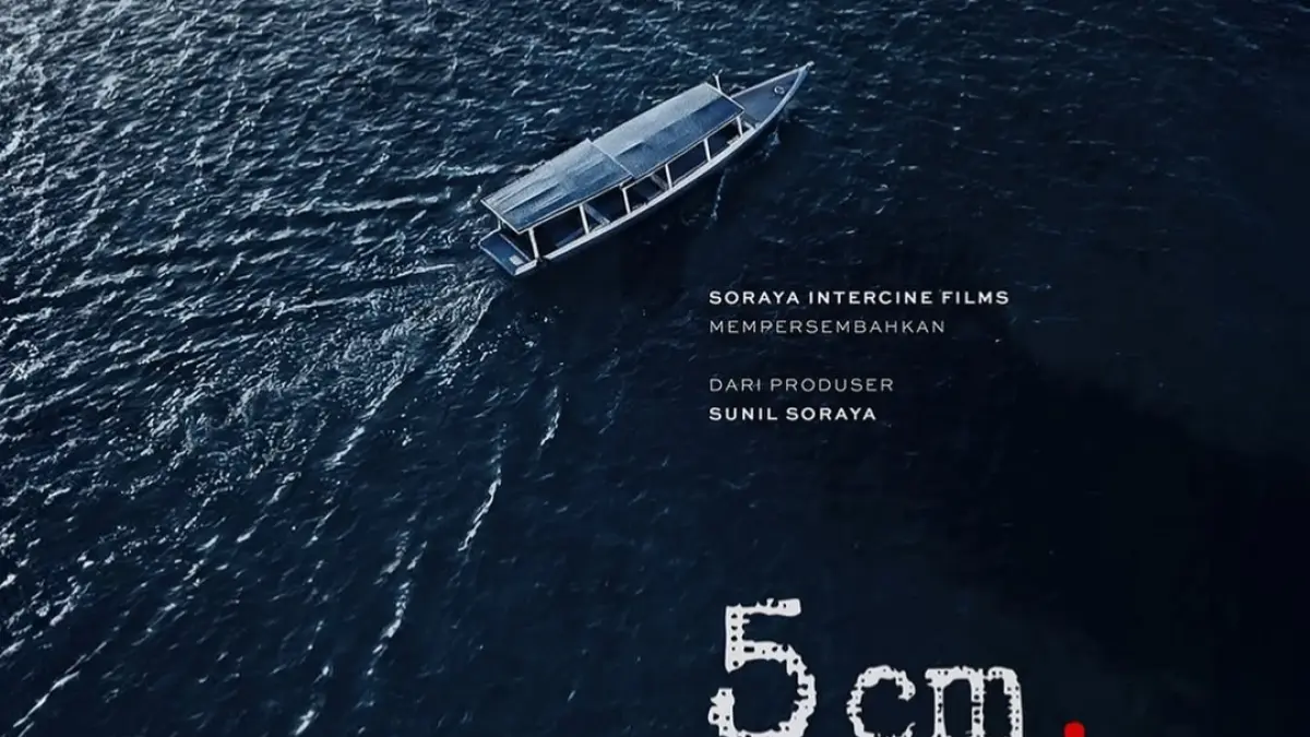 poster 5cm : revolusi hati (x @habisnontonfilm) - Image