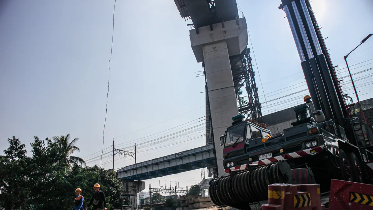 proyek LRT Jakarta di Manggarai, Jakarta, Rabu (08/07/2026). (Hanung Hambara/Jawa Pos)