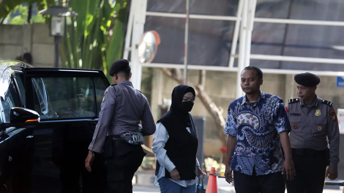 Bupati Sukoharjo tiba di KPK - Image