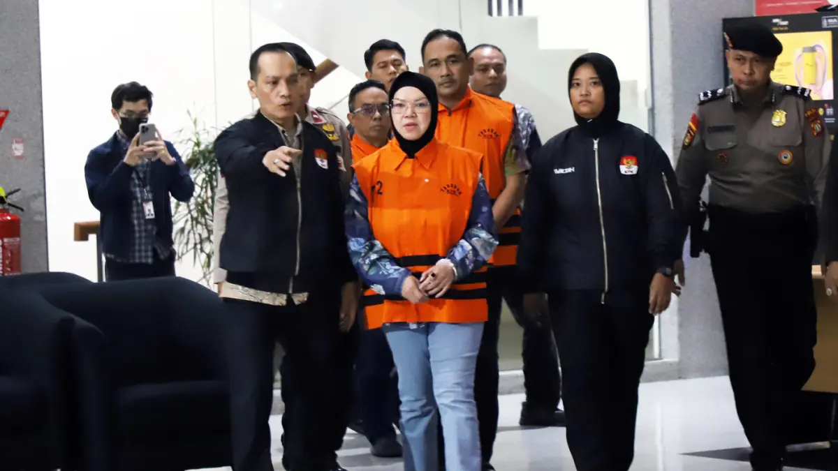 KPK Tahan Bupati Sukoharjo - Image