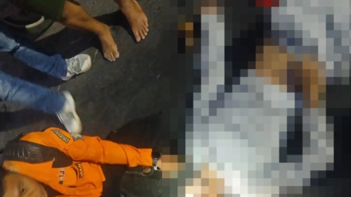 Seorang mahasiswa asal Jombang tewas dalam kecelakaan lalu lintas di Surabaya, Minggu (12/7). (Dokumentasi BPBD Surabaya) - Image