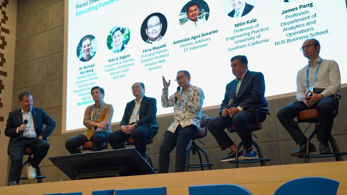 Universitas dan SAP Siapkan Mahasiswa Hadapi Era Kecerdasan Buatan - Image