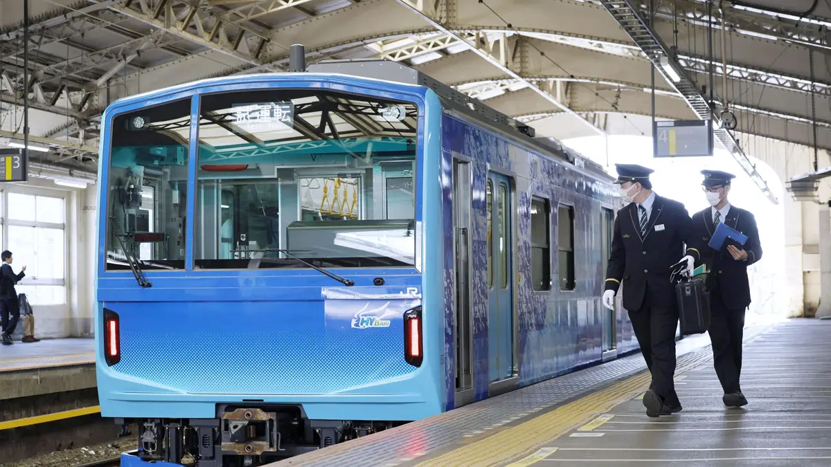 Hybari, hidrogen hybrid train yang difoto pada Februari 2024. (Kyodo) - Image