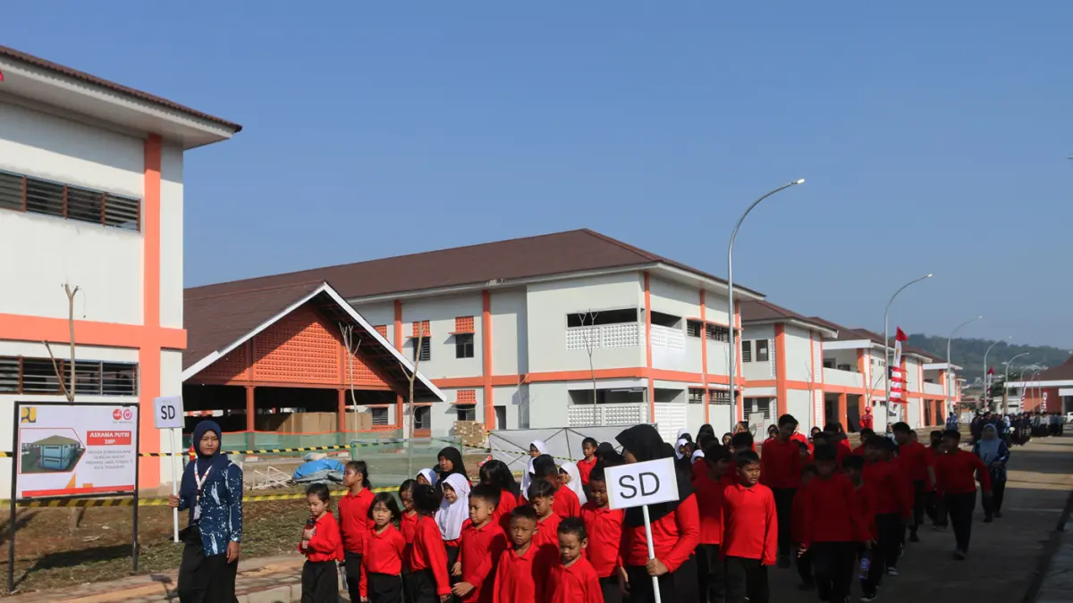 Masa Pengenalan Lingkungan Sekolah (MPLS) di Sekolah Rakyat Terintegrasi 1 Kota Semarang, Jawa Tengah, Selasa (14/7/2026). (Nur Chamim/Jawapos Radar Semarang)