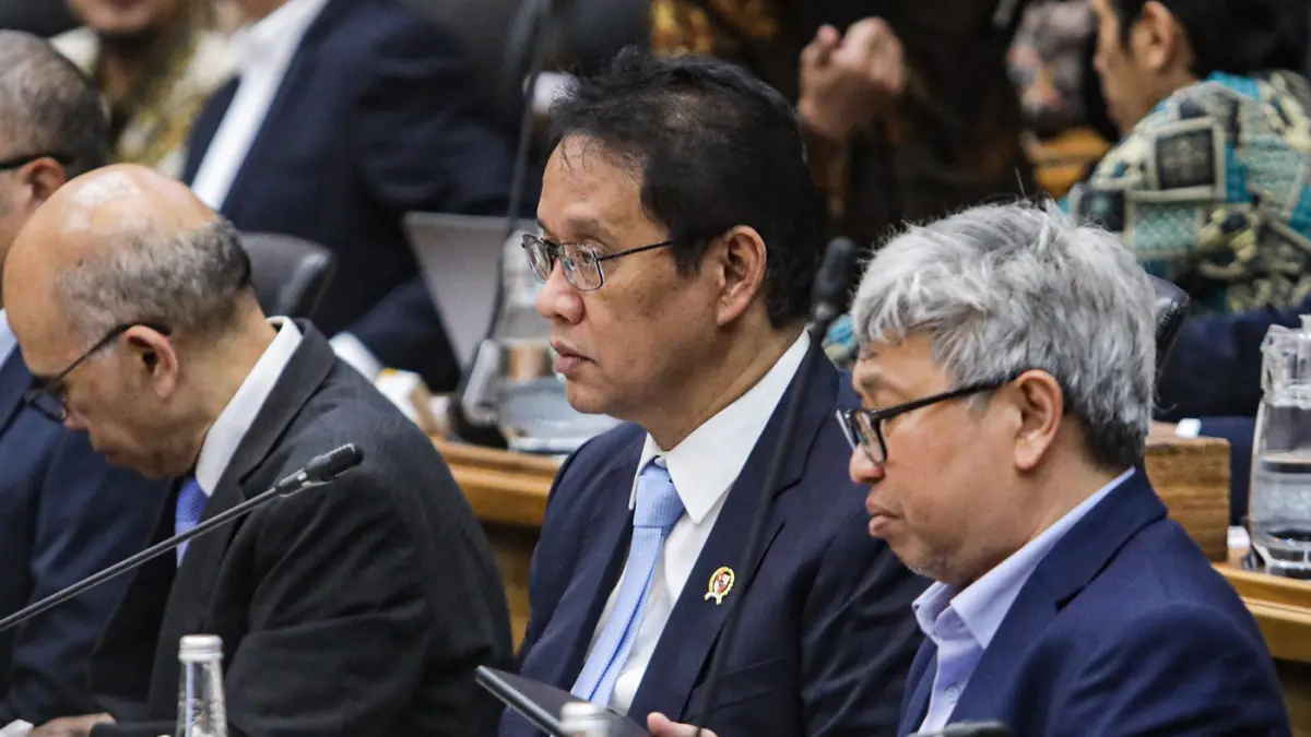 Menteri Keuangan Purbaya Yudhi Sadewa mengikuti rapat kerja dengan Banggar DPR di Kompleks Parlemen, Senayan, Jakarta, Selasa (14/7/2026). (Salman Toyibi/Jawa Pos)