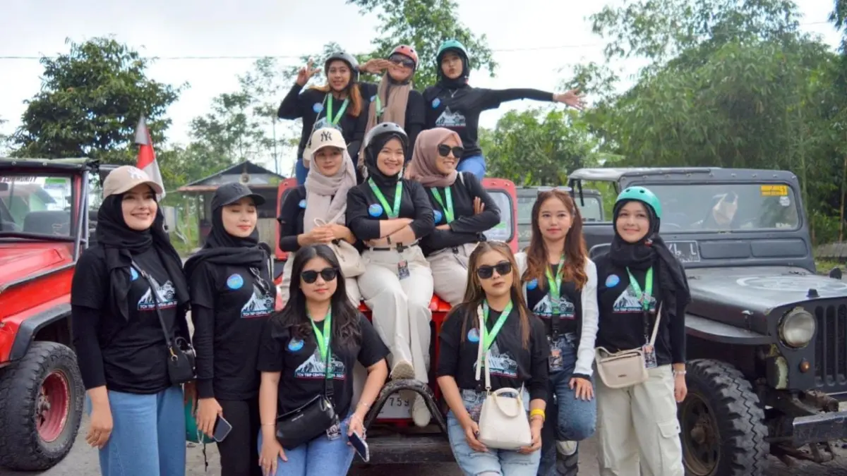 Sejumlah host aktif di bawah naungan Bringsal Management. (istimewa) - Image