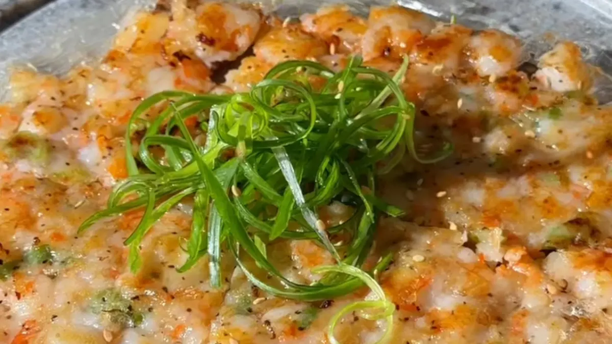 Potret rice paper shrimp pancake yang tinggi protein dan mudah dibuat. (Sumber: instagram.com/@mydarr) - Image