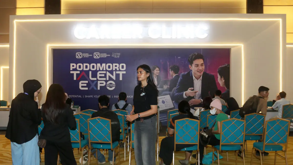 Antusias para pencari kerja saat kegiatan Podomoro Talent Expo (PTE) 2026 di Kuningan City, Jakarta, Jumat (17/7/2026).