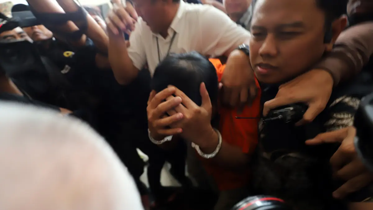 Tersangka kasus dugaan Tindak Pidana Pencucian uang (TPPU) Don Ritto menjalani pemeriksaan di Gedung Jampidsus Kejaksaan Agung, Jakarta, Jumat (17/7/2026). (Dery Ridwansah/ JawaPos.com)