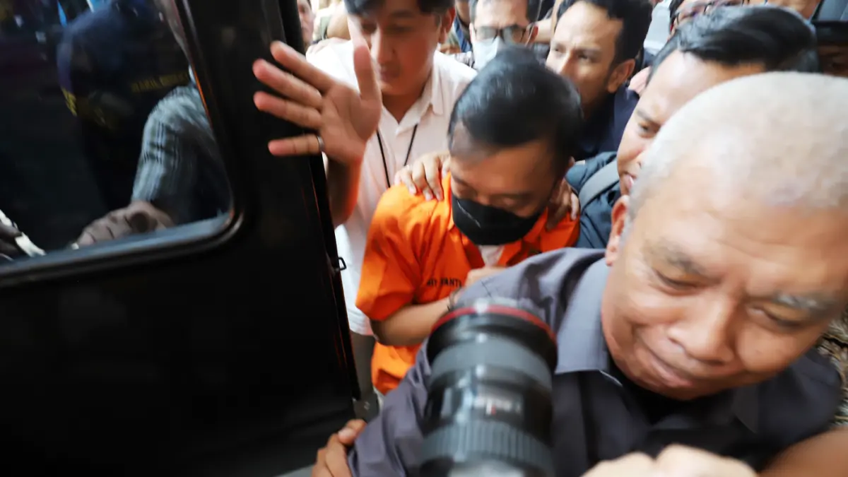 Tersangka kasus dugaan Tindak Pidana Pencucian uang (TPPU) Don Ritto menjalani pemeriksaan di Gedung Jampidsus Kejaksaan Agung, Jakarta, Jumat (17/7/2026). (Dery Ridwansah/ JawaPos.com)