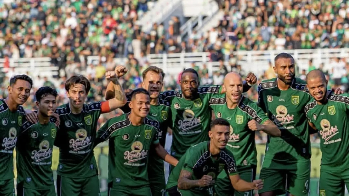 Persebaya Surabaya Buang Keunggulan 2 Gol, PSIS Semarang Paksa Imbang 2-2 di Anniversary Game - Image