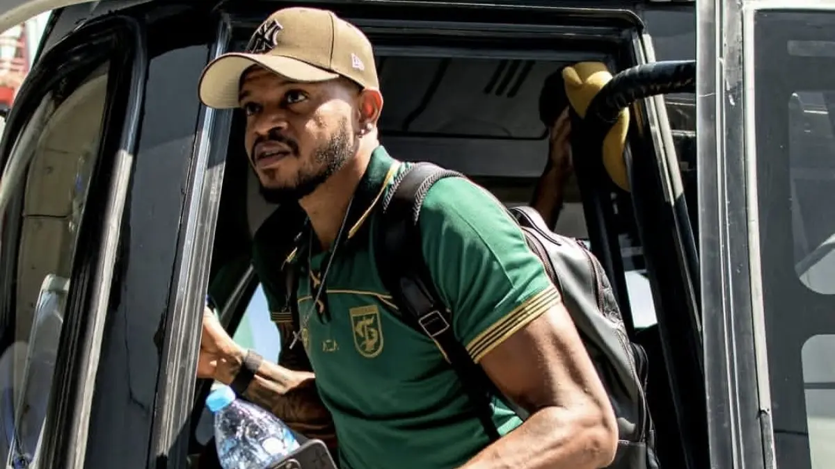 Resmi! Daftar Susunan Pemain Persebaya Surabaya vs PSIS Semarang, Alex Martins Starter, Ramadhan Sananta Cadangan - Image