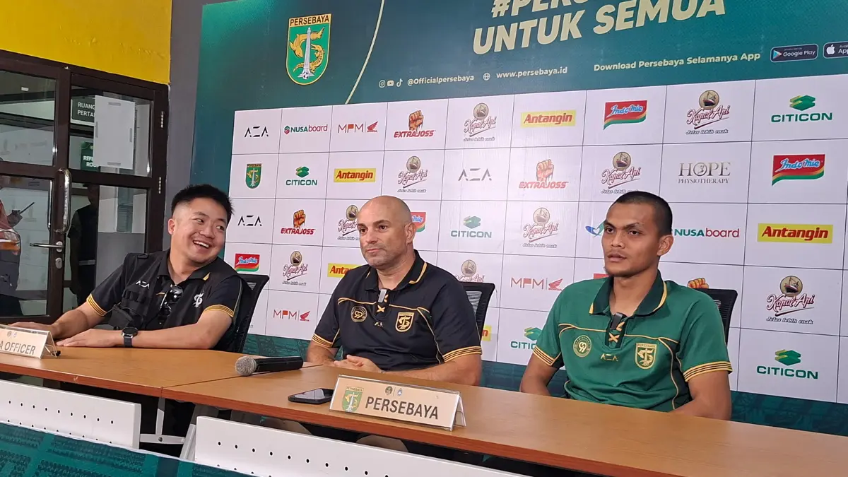 Enggan Bahas Wasit, Bernardo Tavares Apresiasi Persebaya Surabaya Meski Ditahan Imbang PSIS Semarang - Image
