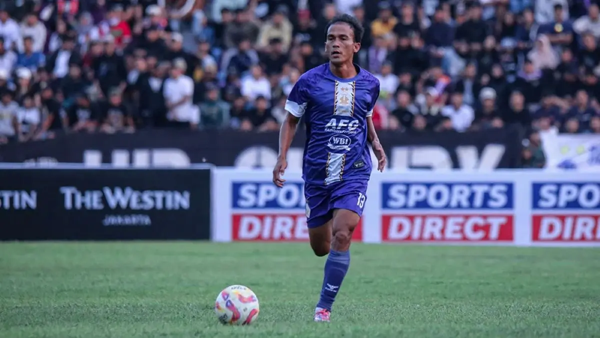 Resmi Berpisah, Persik Kediri Ucapkan Terima Kasih untuk Faris Aditama yang Telah Mengabdi Selama 11 Musim - Image