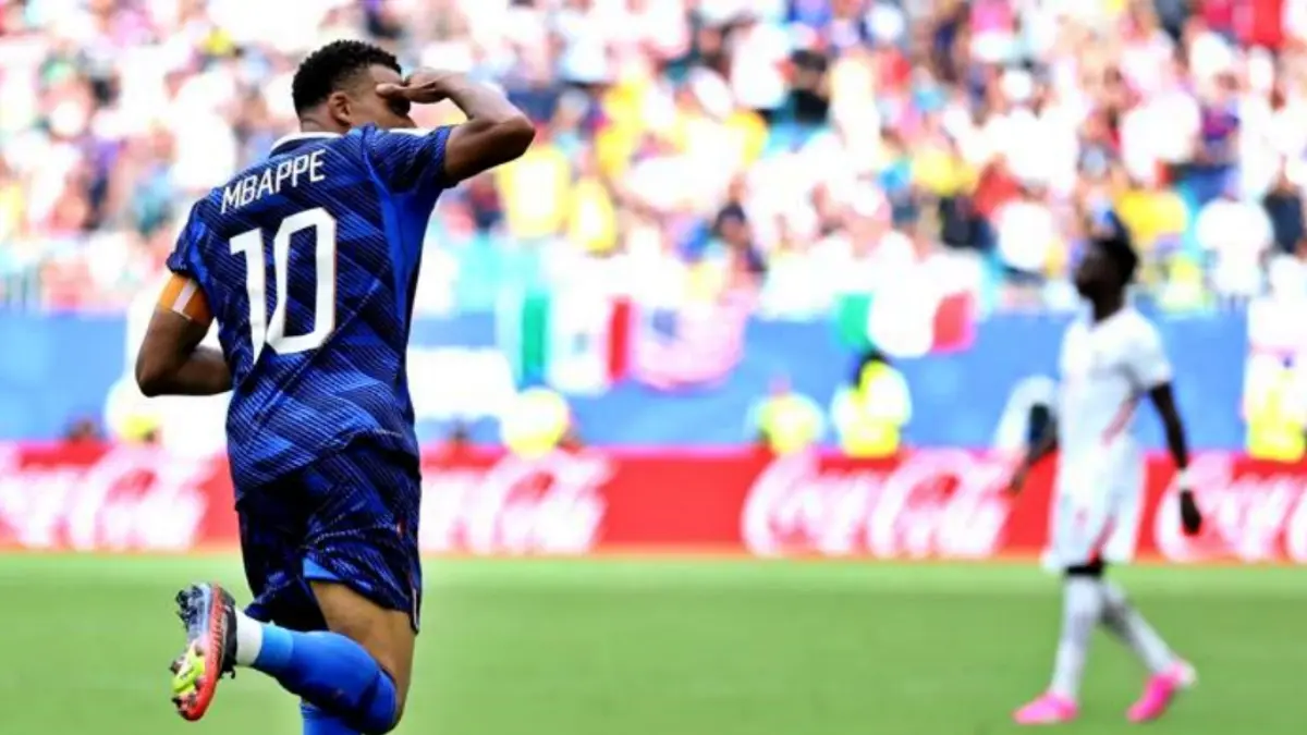 Striker Prancis, Kylian Mbappe, saat melawan Inggris di Piala Dunia 2026. (FIFA) - Image