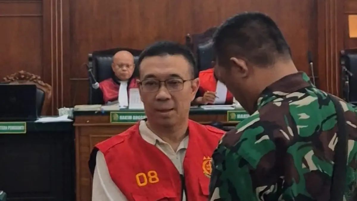 Setelah divonis 3 tahun 10 bulan, Samuel Ardi Kristanto menggugat Nenek Elina terkait sengketa tanah di wilayah Lontar, Surabaya. (Novia Herawati/ JawaPos.com) - Image