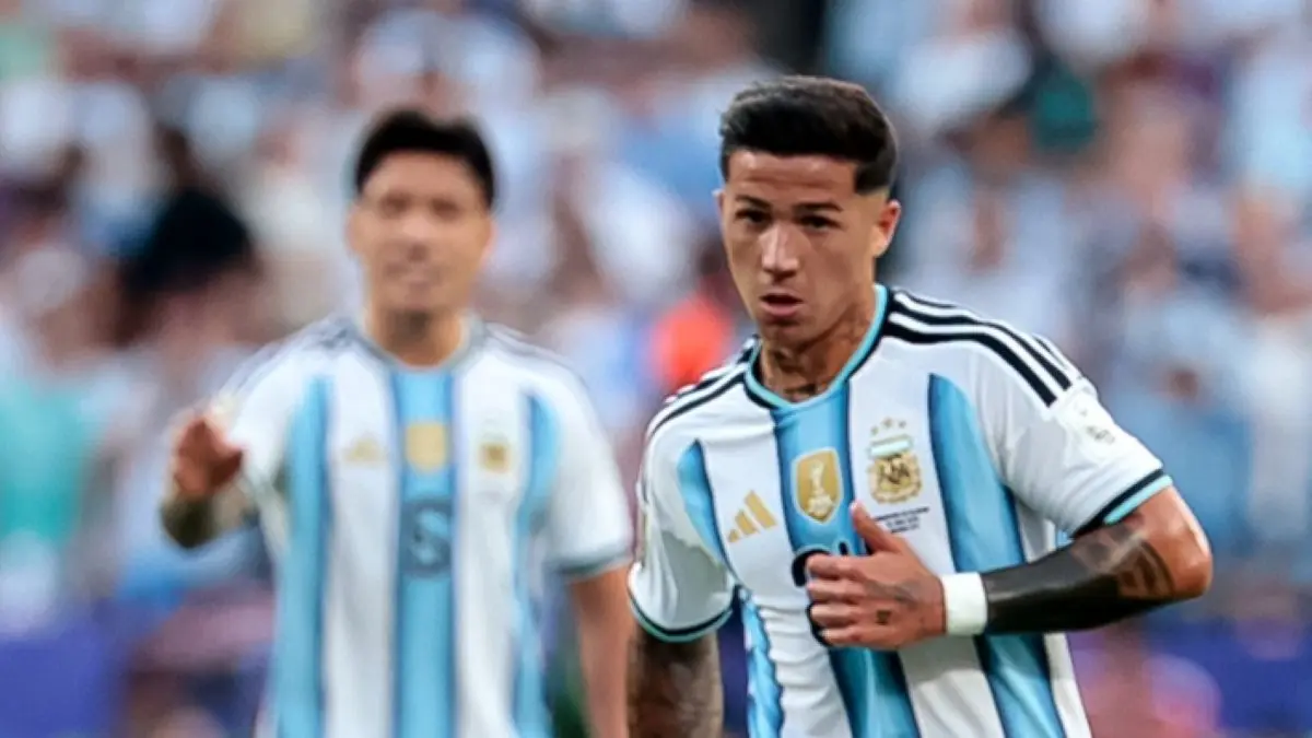 Enzo Fernandez gelandang timnas Argentina. (Dok. IG/@afaseleccion) - Image
