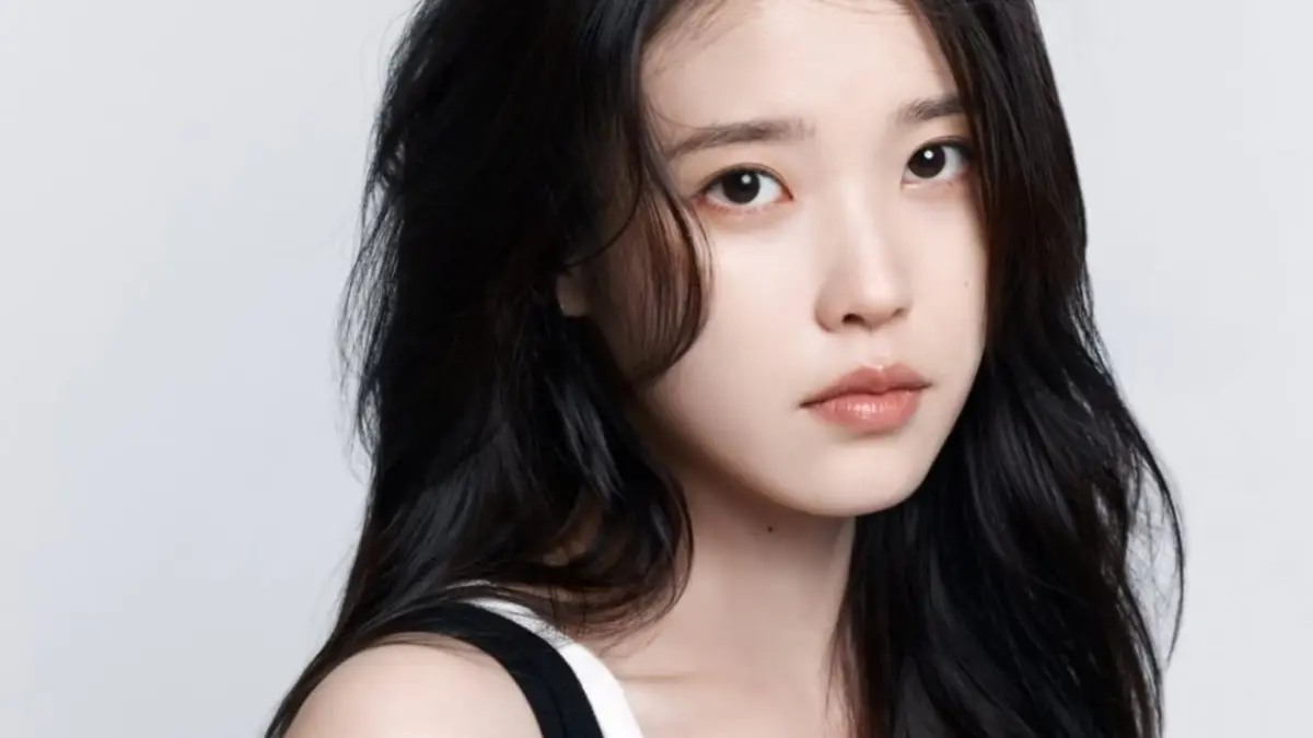 IU (X @kchartsmaster) - Image