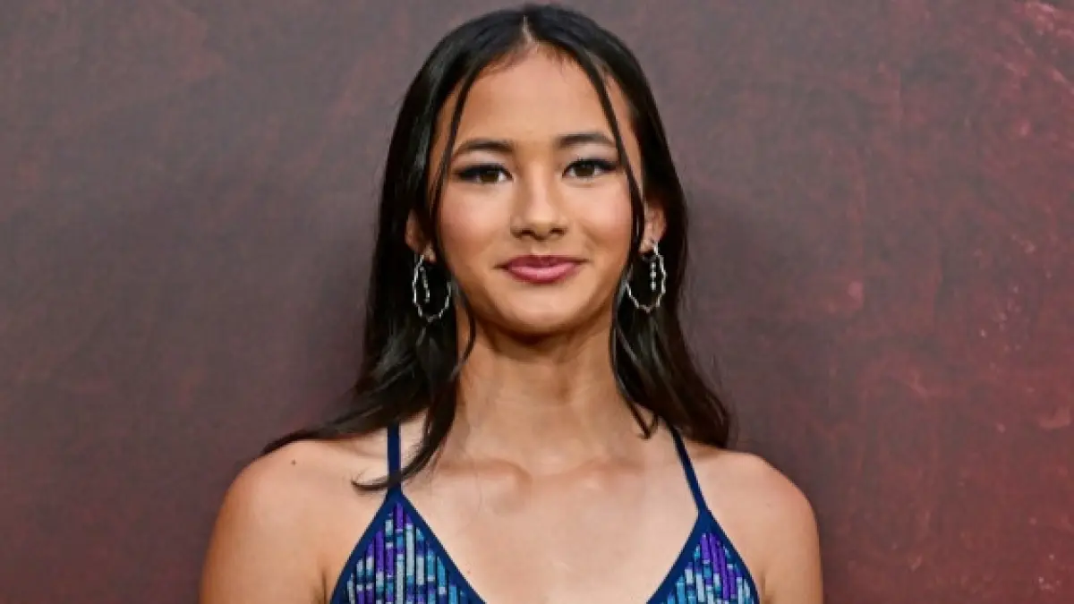 Bintang Film Godzilla vs Kong, Kaylee Hottle, meninggal dunia. (NBC News) - Image