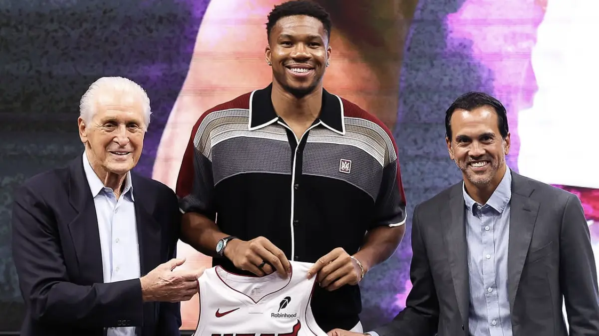 Giannis Antetokounmpo (tengah). (Dok. Instagram/@giannis_an34) - Image
