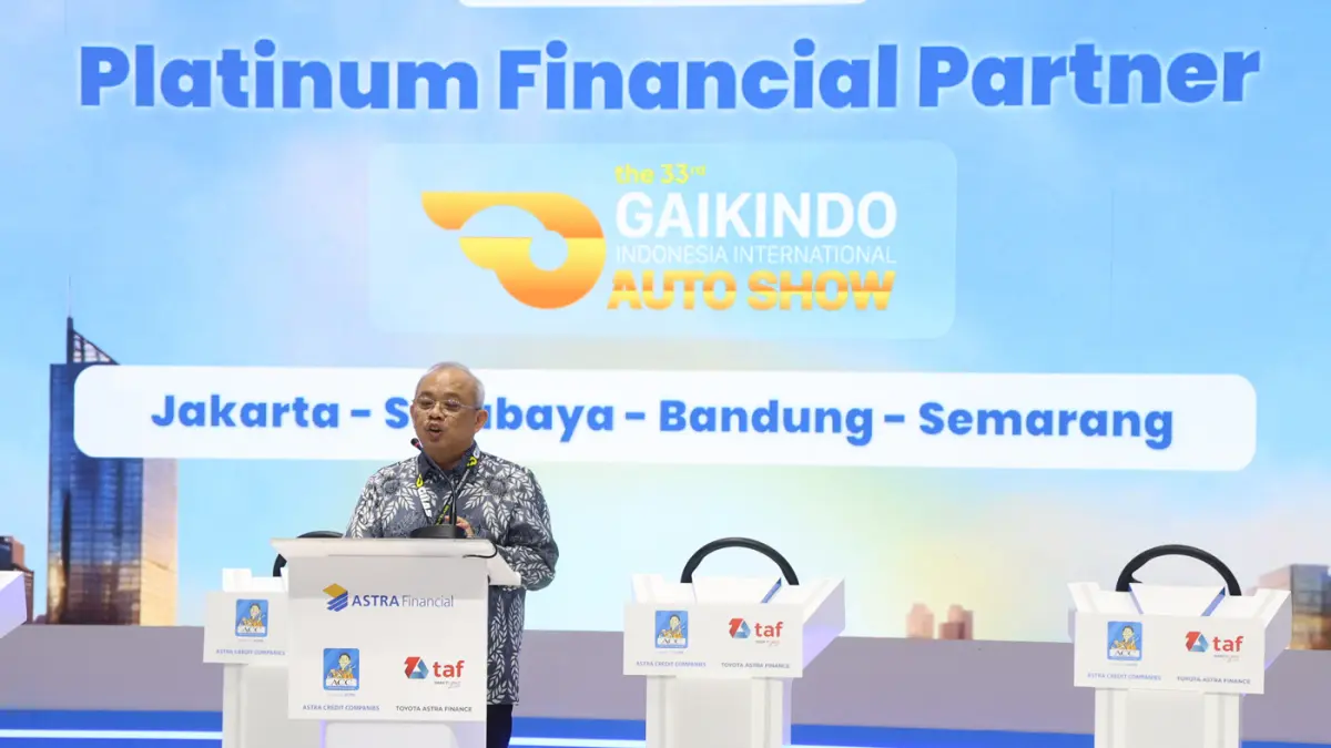 Direktur Astra dan Director InCharge Astra Financial Siswadi.